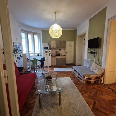 Station Private Bed & Breakfast Beograd