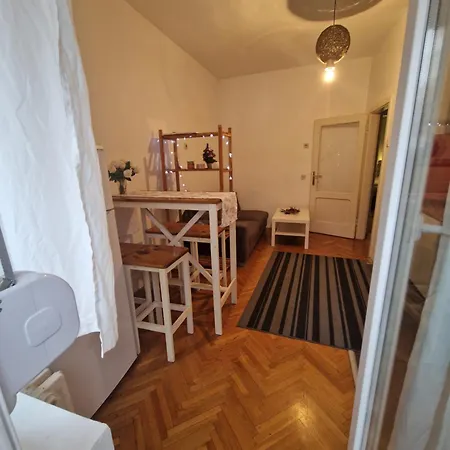 Station Private Bed & Breakfast Belgrade